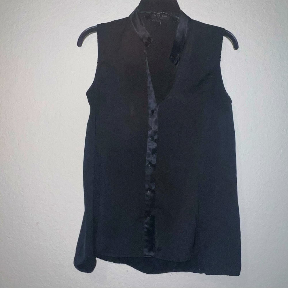 Classic Rag & Bone XS Sleeveless, Black, Button Up Top Excellent Used Condition.
